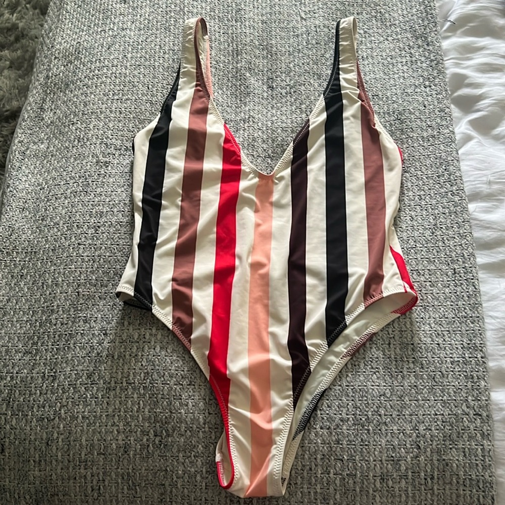 Plunge one piece